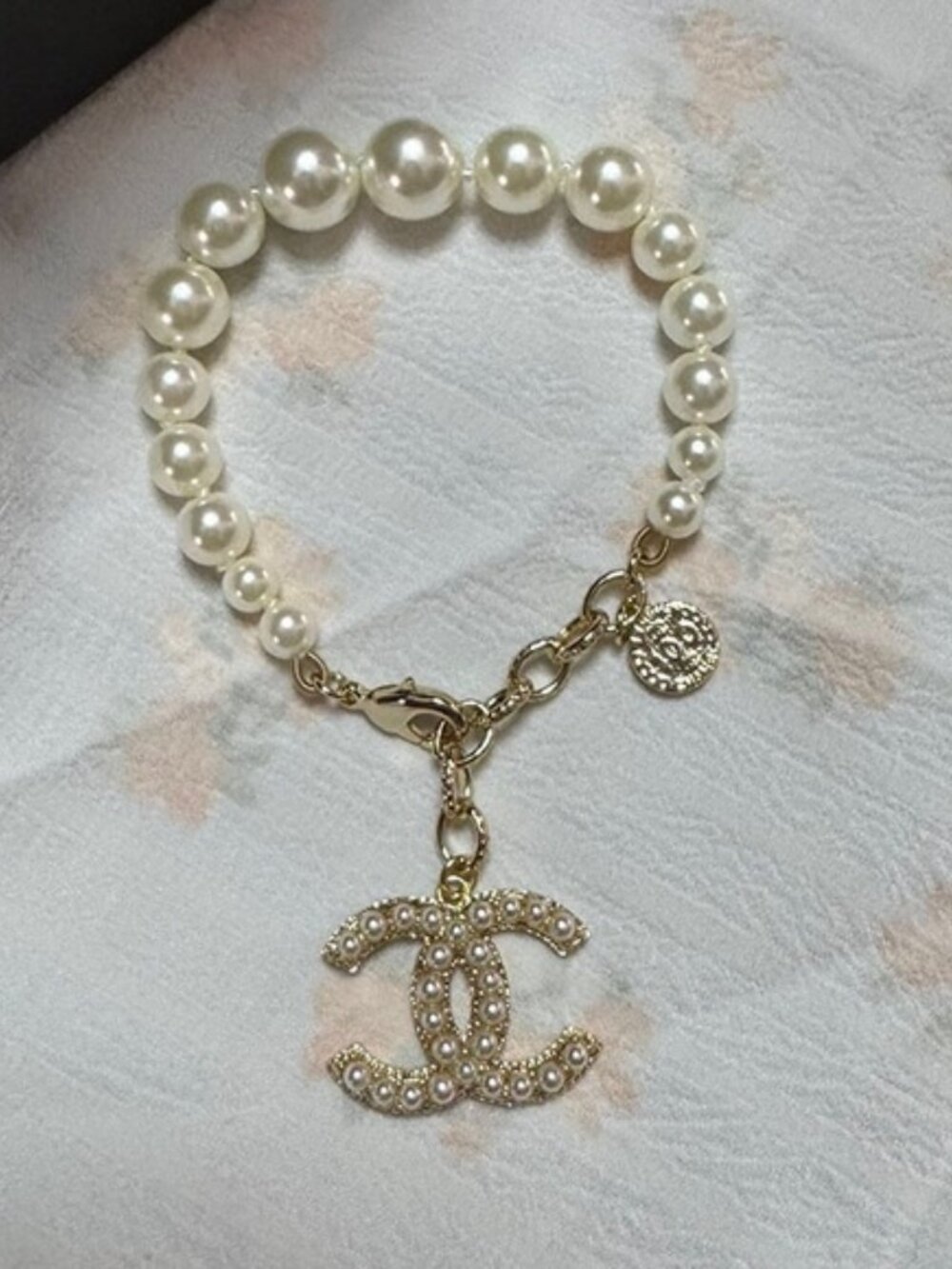 Chanel Logo And Peari Bracelet Go Metal Gold